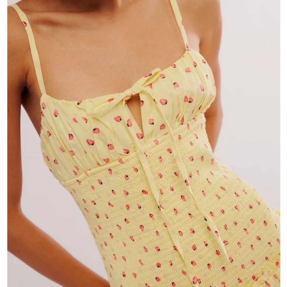 NWOT Free People Lavender Daze Midi Dress - Yellow with Strawberry Print Size M - Picture 3 of 7